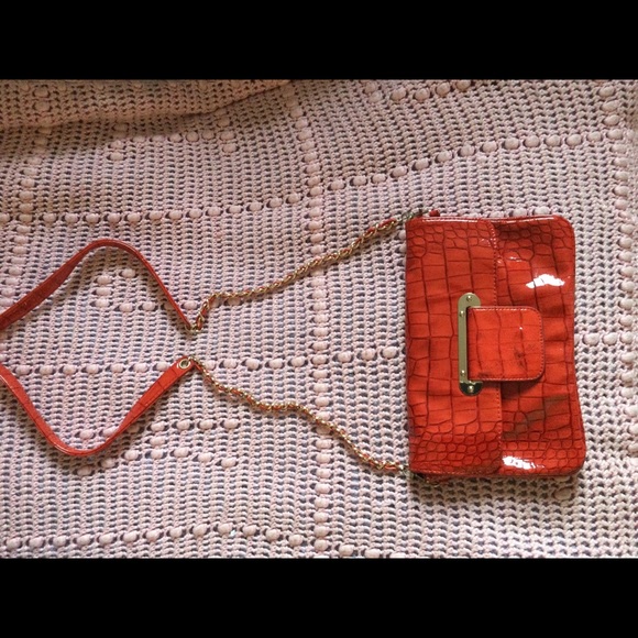 Red shoulder bag - Picture 4 of 4